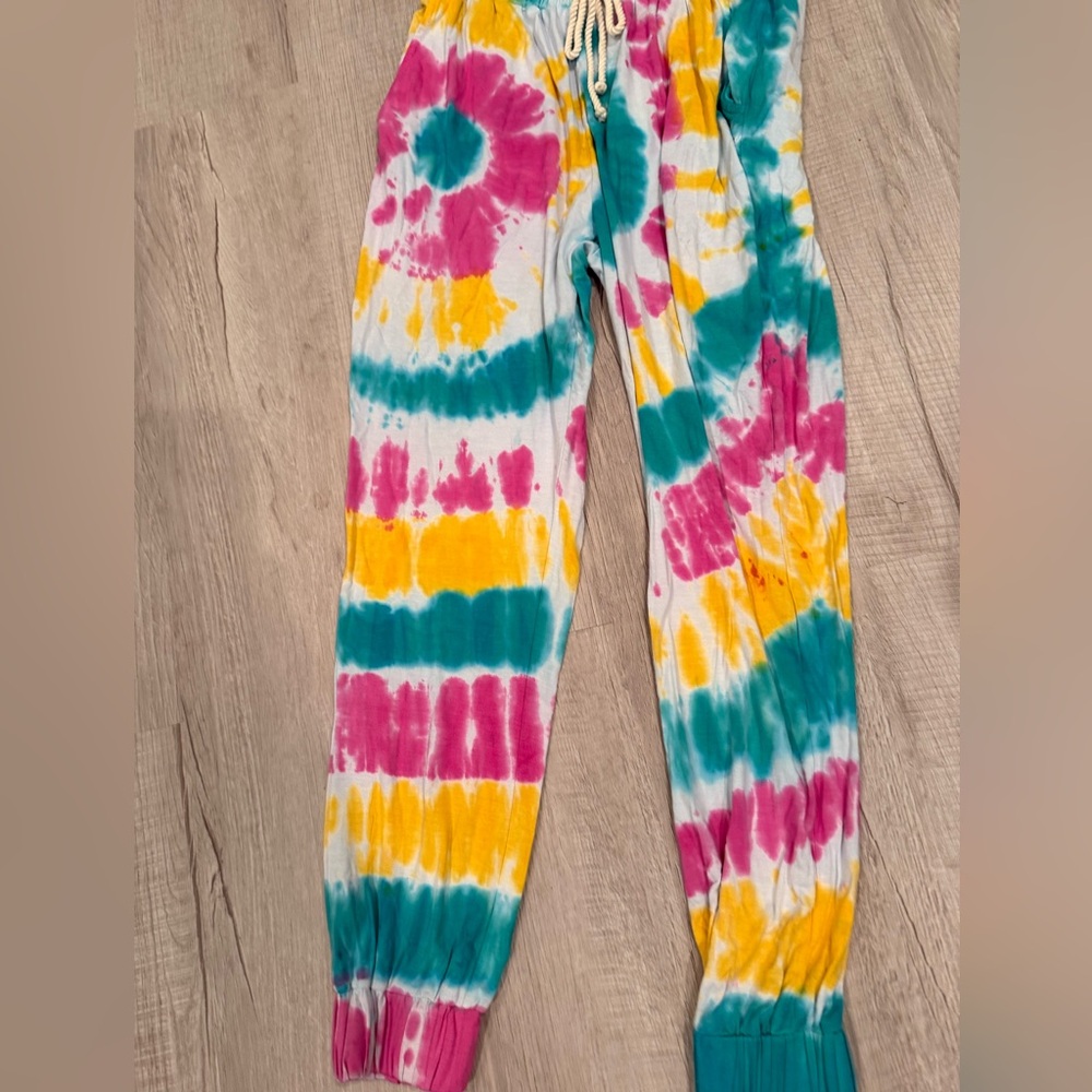 NWT-Remy Brook New York Lightweight Tie Day Joggers